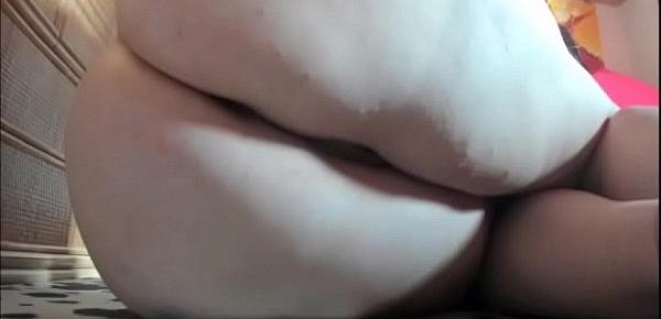  Great amateur fetish video I push the sperm out of the ass and fart all mounted in slow motion